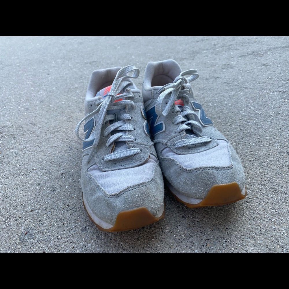 New Balance 696